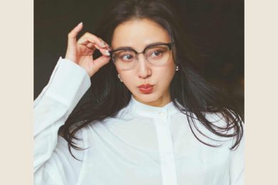 春のママ友ランチで“浮かない”けどしっかり華やぐ！40代に似合う【今っぽブラウス】４選