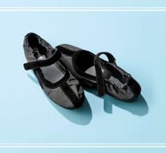 40代が毎日頼りたくなる【フラットシューズ】2選。こんなに洒落てて、走れるぐらい快適！