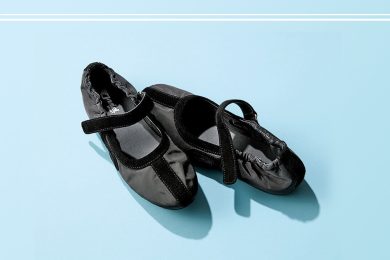 40代が毎日頼りたくなる【フラットシューズ】2選。こんなに洒落てて、走れるぐらい快適！