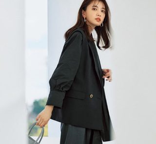 「春でも黒が着たい」40代に。ほの甘【春シューズ】で全身が華やぐ！〈７選〉