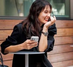 流行ってるけど…「レースキャミ」ってどう着ればいい？40代は“こう重ねる”のが正解！〈SNAP3選〉