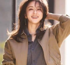 40代の通勤カジュアルが一気に垢抜ける！“キレイめ＆今っぽ”春アウター〈３選〉