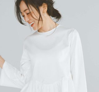 40代の「“ぽっこりお腹”をふわっと隠せる」今どきブラウス3選！効果的な合わせ方も