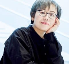 26歳で諦めた夢を、35歳で再開。48歳の小説家・寺地はるなさん「いつだって“今”がいちばん若い、だから全然遅くない」