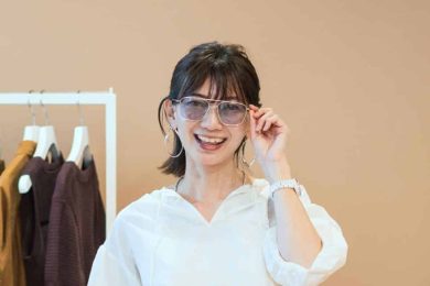 今、オシャレ40代が着ている「春トップス」は？【ユニクロ×コントワー・デ・コトニエ】の新作〈３選〉