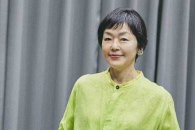 小林聡美さん、還暦を迎えても人生はあと40年続く「なるべく楽な気持ちでいろんなことに向き合いたい」