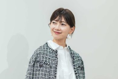 【PLSTだけで】40代がすぐに買うべき「今っぽお仕事コーデ」〈プラステ4選〉