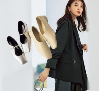 40代の“楽ちん通勤コーデ”を更新！ぺたんこシューズは「スクエアトゥ」で一気に最旬