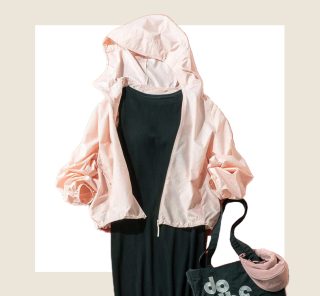 レジャーにも、春の雨にも！40代の【シャカシャカアウター】“垢抜け”コーデ〈3選〉