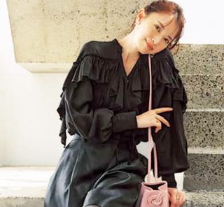 この春は【柄パンプス】人気が大復活！40代にちょうどいい“上品可愛い”〈最旬４柄〉