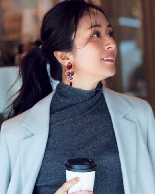 【濃紺デニム×淡色ジャケット】で作る王道トラッドでリフレッシュ