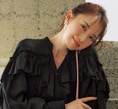 甘×ツヤ黒コーデに【大人ピンク】を効かせてお花見女子会へ