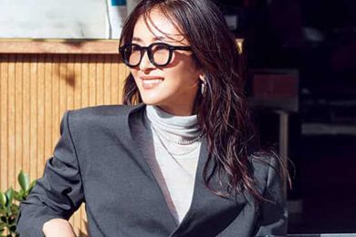 40代の「スタイルがよく見える」春の通勤コーデ2選。流行の“ベルト付ジャケット”を味方に！