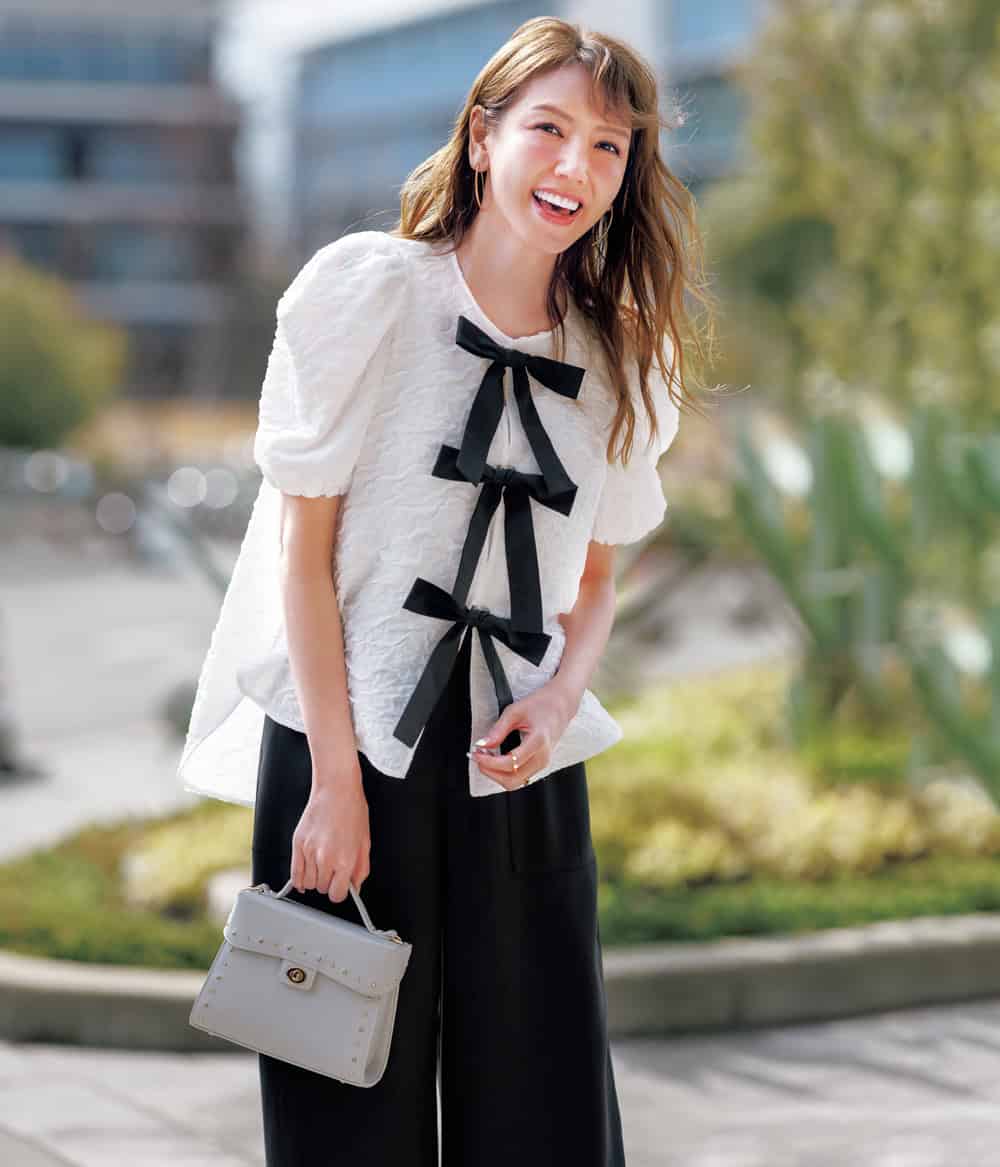 美香 リボンブラウス パンツ コーデ