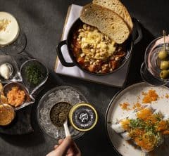 ラグジュアリーライフスタイルホテル【キンプトン新宿東京】にNYスタイルのステーキハウスが登場!