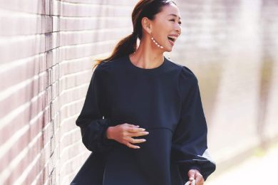 新学期「あのママ、素敵」と思われる！40代の“垢抜け見え”する【ネイビーコーデ】４選