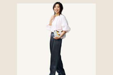 トレンドの「ピンク」、キレイめ派40代の“甘々にならない”選び方・合わせ方〈２選〉