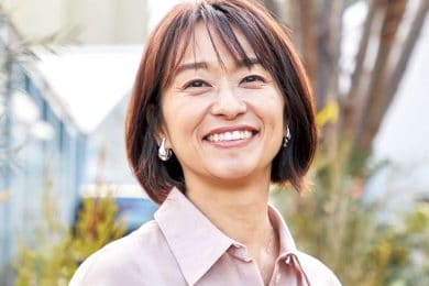 住吉美紀さん52歳、週末は始発で「9代続く米農家の義実家」へ。「素足で泥にまみれる」休日