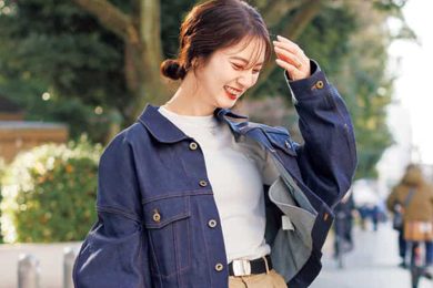 カジュアル派40代の「キレイめスニーカーコーデ」今、リアルな人気モデルは？〈SNAP5選〉