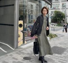 トレンドのブルゾンの裏地と！？色合わせしたワンピスタイル【モデル私服コーデ】