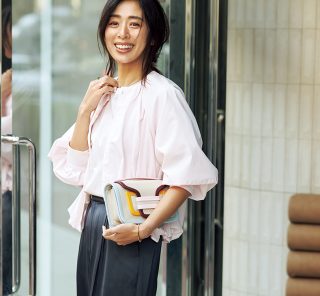 １着で「センスいい人」に整う！40代の毎日にちょうどいい【最旬トップス】コーデ４選