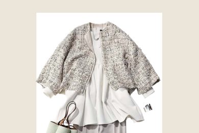 【最高気温20℃】アウターを“着ても脱いでも”「オシャレでヤセ見え」40代の理想コーデ〈4選〉