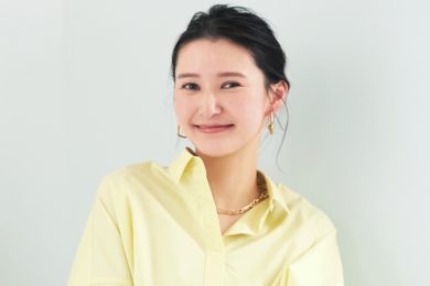 【バルーンスカート×ひとクセパンプス】でママOFFの特別感に浸りたい