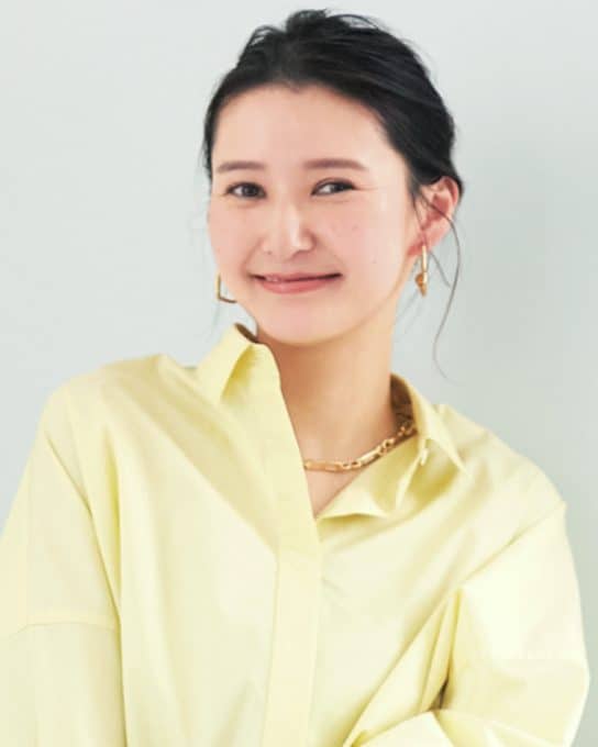 【バルーンスカート×ひとクセパンプス】でママOFFの特別感に浸りたい