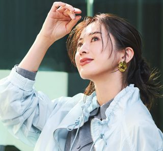 梅雨入り前に備えておきたい【撥水・薄軽アウター】が端境期のお守りに