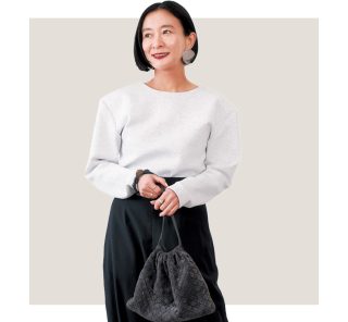 スウェットコーデも“コンサバ”に！大人気スタイリスト佐藤佳菜子さんの私服＆愛用品