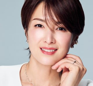 目もと・首もとのシワケアに！吉瀬美智子さんが手放せない【クリーム】