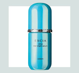 美容賢者が発見「これさえあれば、くすまない！」40代の透明感を引き出す【発光セラム＆魔法のスティック】