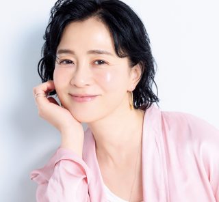 【坂井真紀さんが体感】クレンジング＋洗顔で整える、うるおい美肌ルーティン
