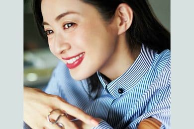 今、キレイめ40代に「ストライプのシャツ」ブーム到来！今年の正解デザイン〈3選〉