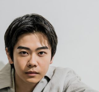 黒崎煌代さん(24歳)、僕が夢を叶えられた理由の一つは、たくさん時間のある10代でとんでもない量の映画を観たこと