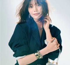 蛯原友里さんと始める、40代の“わがまま”な【大人の紺活】ファッション