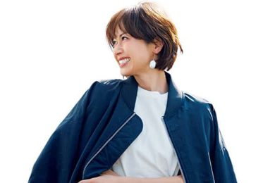 簡単にオシャレしたい日は「柄もの」の出番！40代に人気の「トレンド柄」は？