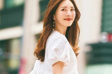 初夏、40代が毎日着たい！「お腹まわりを隠せて、今っぽい」旬トップス4選
