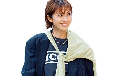 今、40代の“週3パンツ”の〈色〉は？「黒より垢抜ける！」とブーム本格化