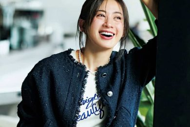 40代【キレイめ初夏カジュアル】黒より“ネイビー”が今っぽい！コーデ3選