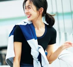 40代の「ランチ会」は【スカート×カジュアル】の華やぎがちょうどいい！2選