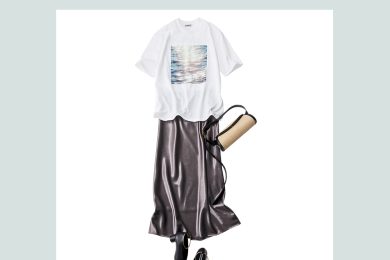 Tシャツでも脱・地味！40代の【初夏スカートコーデ】気張らず華やぐ〈4選〉