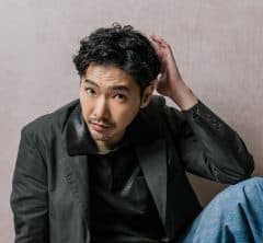 柄本佑さん、初めての映画から25年。 今、役者としての基本、“ただ歩く”ことこそが難しい