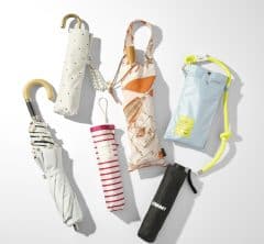 40代が「雨の日も盛れる♡」きれいめな日傘6選【さすだけで−18.4℃を謳うものも⁉】