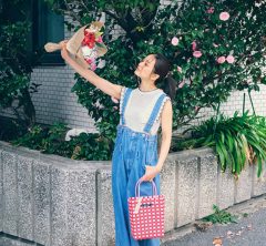 母の日は「オシャレ重視」なデニムコーデで！40代が“上品可愛く”盛れる2選