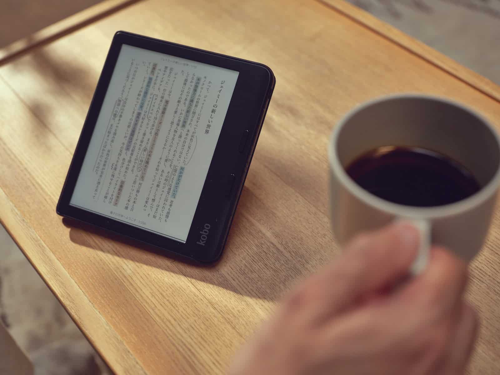 楽天Koboの電子書籍リーダーにカラーが登場