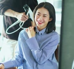 初めてのヘアサロンは品よく洒落る【デザインシャツ】をカンバセーションピースに