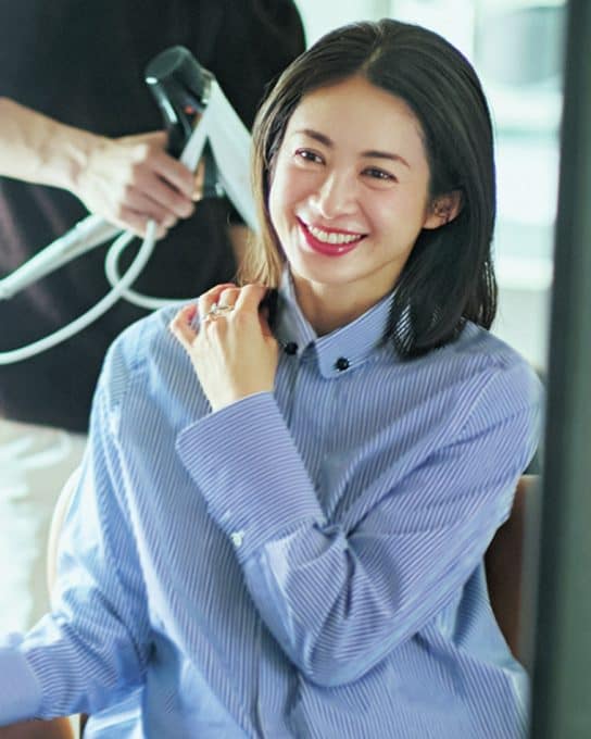 初めてのヘアサロンは品よく洒落る【デザインシャツ】をカンバセーションピースに