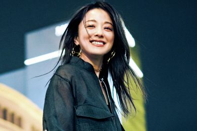 【シアーブルゾン×艶ワンピ】ネイビーだから夜遊びも安心してハジけられる！
