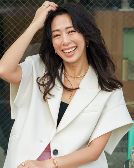 週末は真夏日予報も!? 【半袖ジャケット】を羽織るだけでワンツーもそつなく決まる